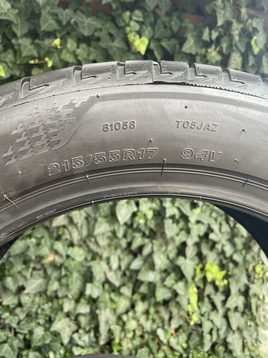 215/55 R17 Bridgestone Turanza T005
