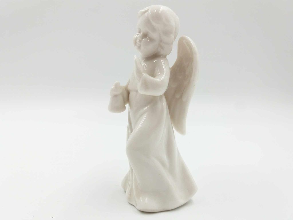 Biała porcelanowa figurka aniołka polecam