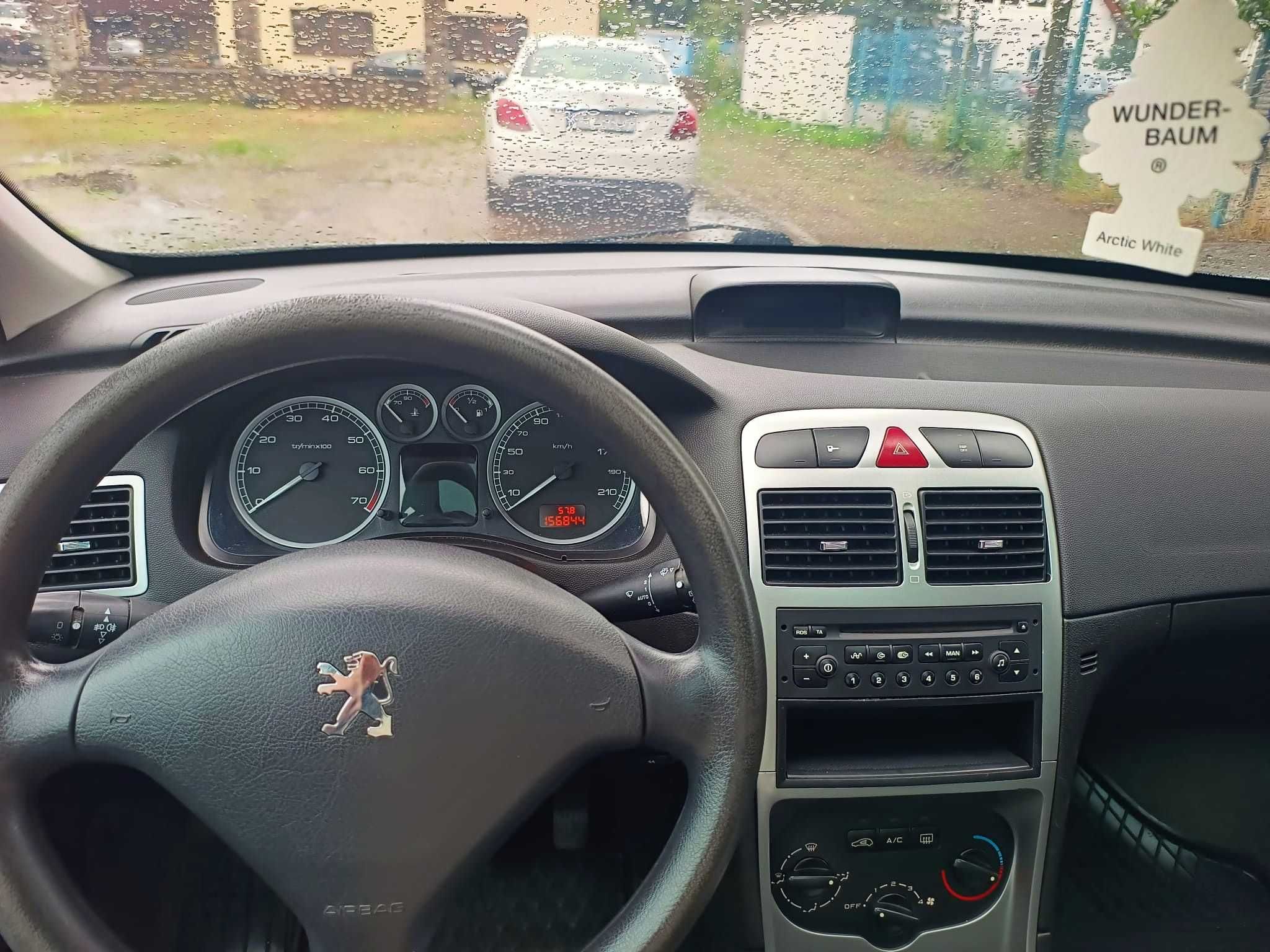 307 SW 1.6 ben niski przebieg nowe sprzęgło brak rdzy panorama klima