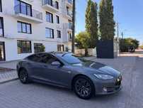 Tesla model s p85
