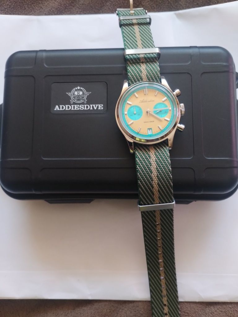 Addiesdive chronograf.