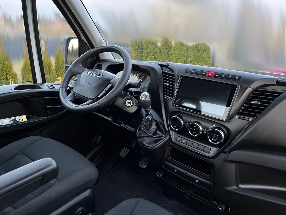 Pomoc drogowa 24/7 - Holowanie - Transport pojazdów / maszyn