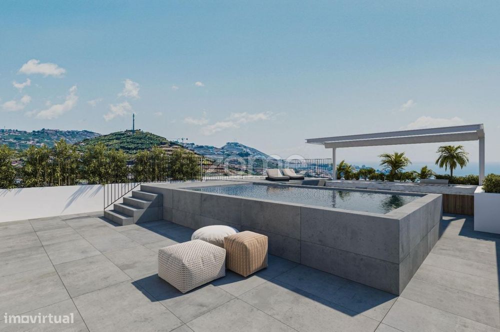 Apartamento T3 Penthouse em Câmara de Lobos