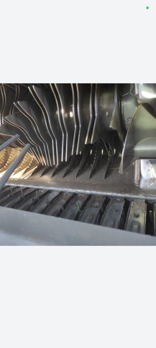 Prasa rolującą Claas variant 380rc noze