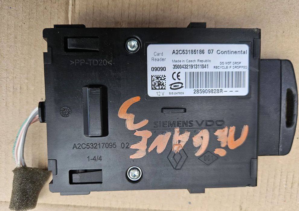 Renault Megane III 3 karta czytnik 285909828R