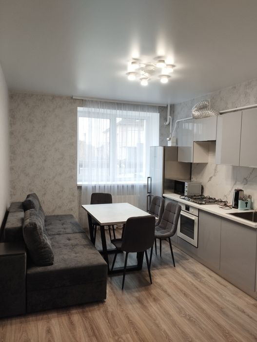 Вільна сьогодні Центр Люкс 1-но кімнатна