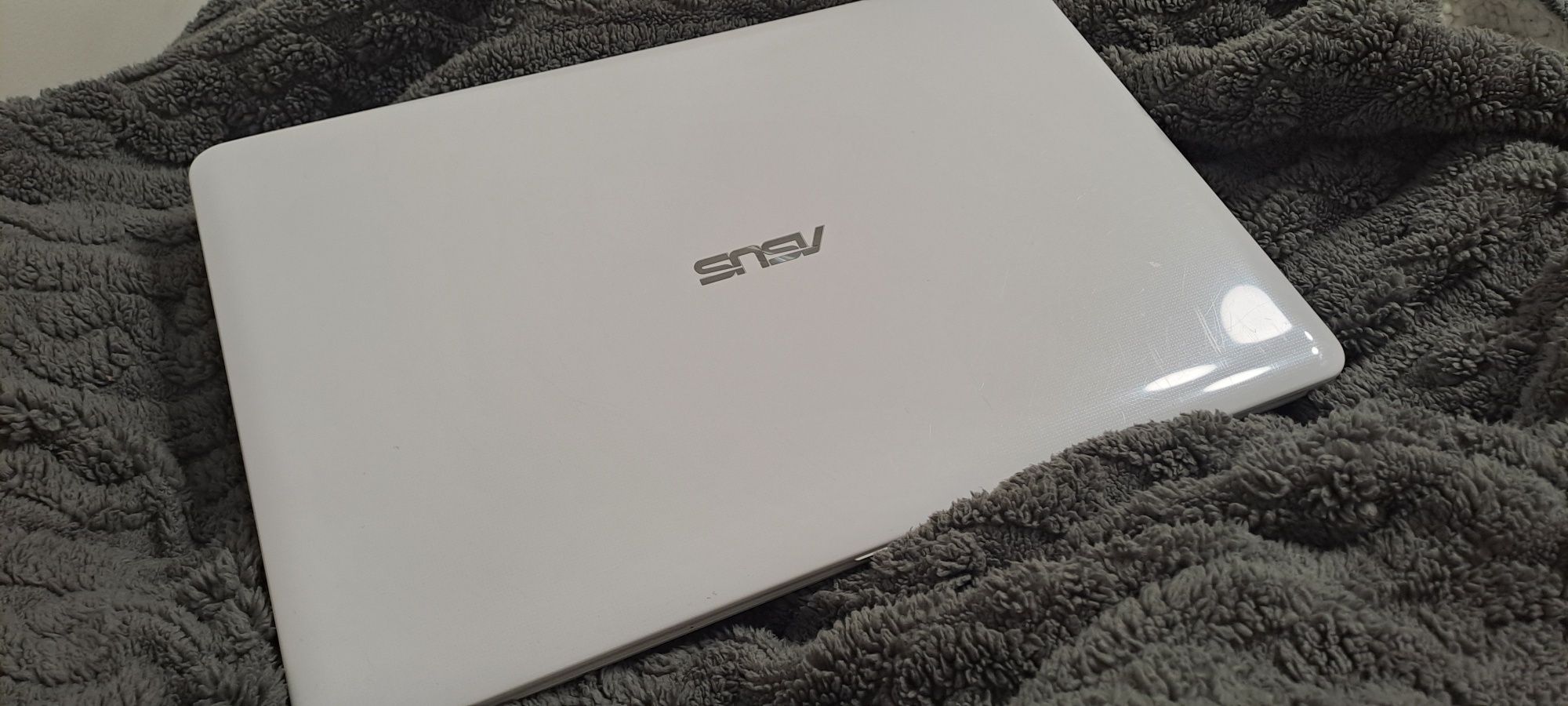 Ноутбук Asus X541N