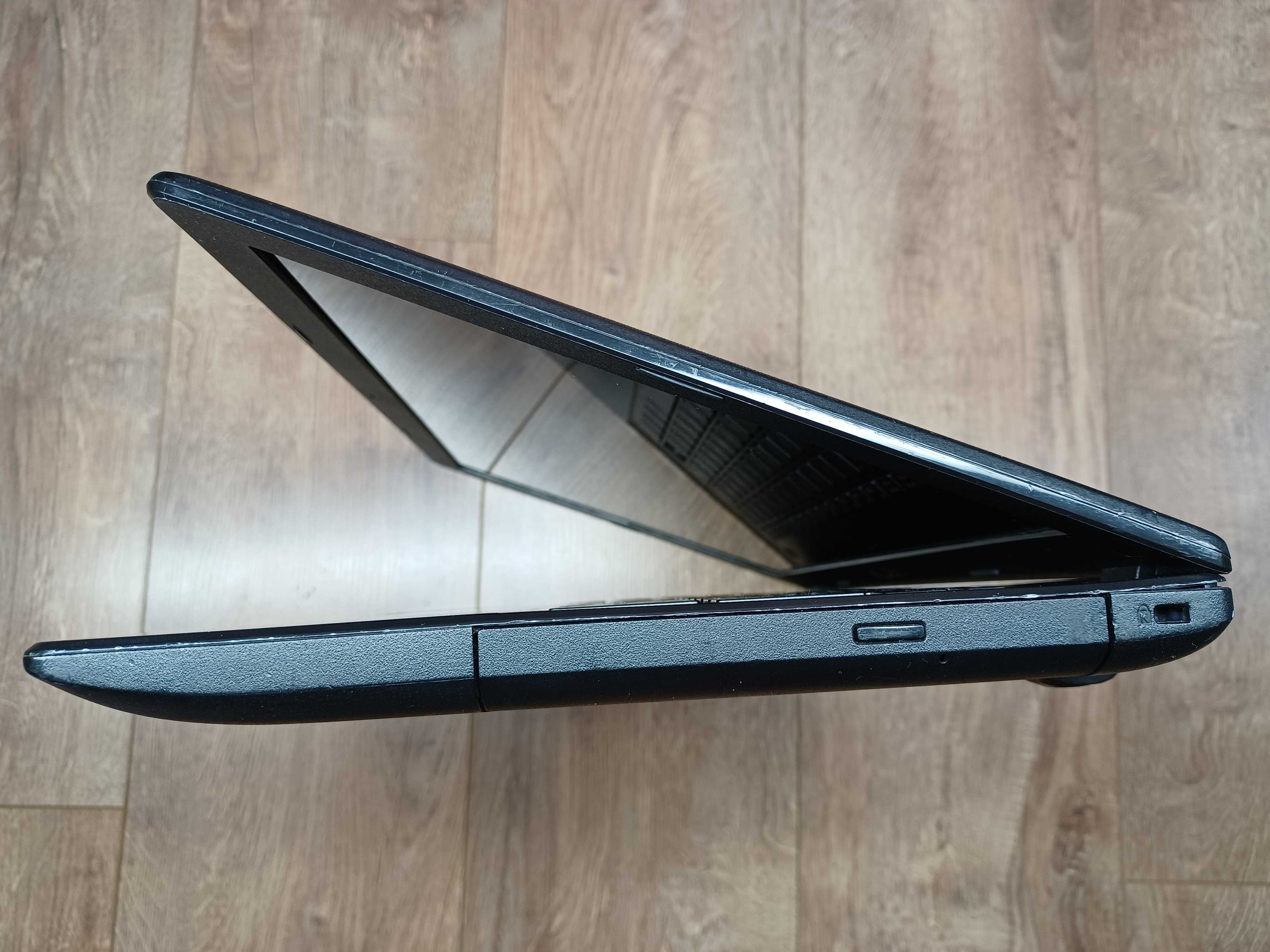 Ноутбук Asus X551m