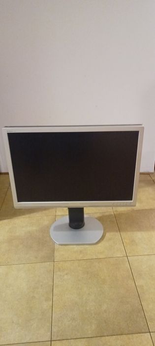 Monitor Philips 24 cale WUXGA 1920x1200