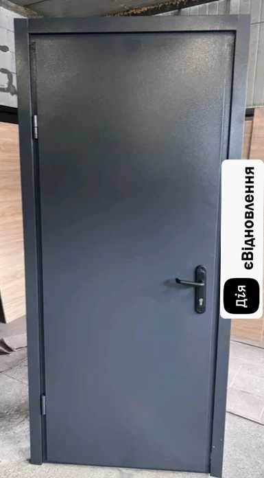 Технічні металеві вхідні двері серія техно Метал з ДСП Від виробника