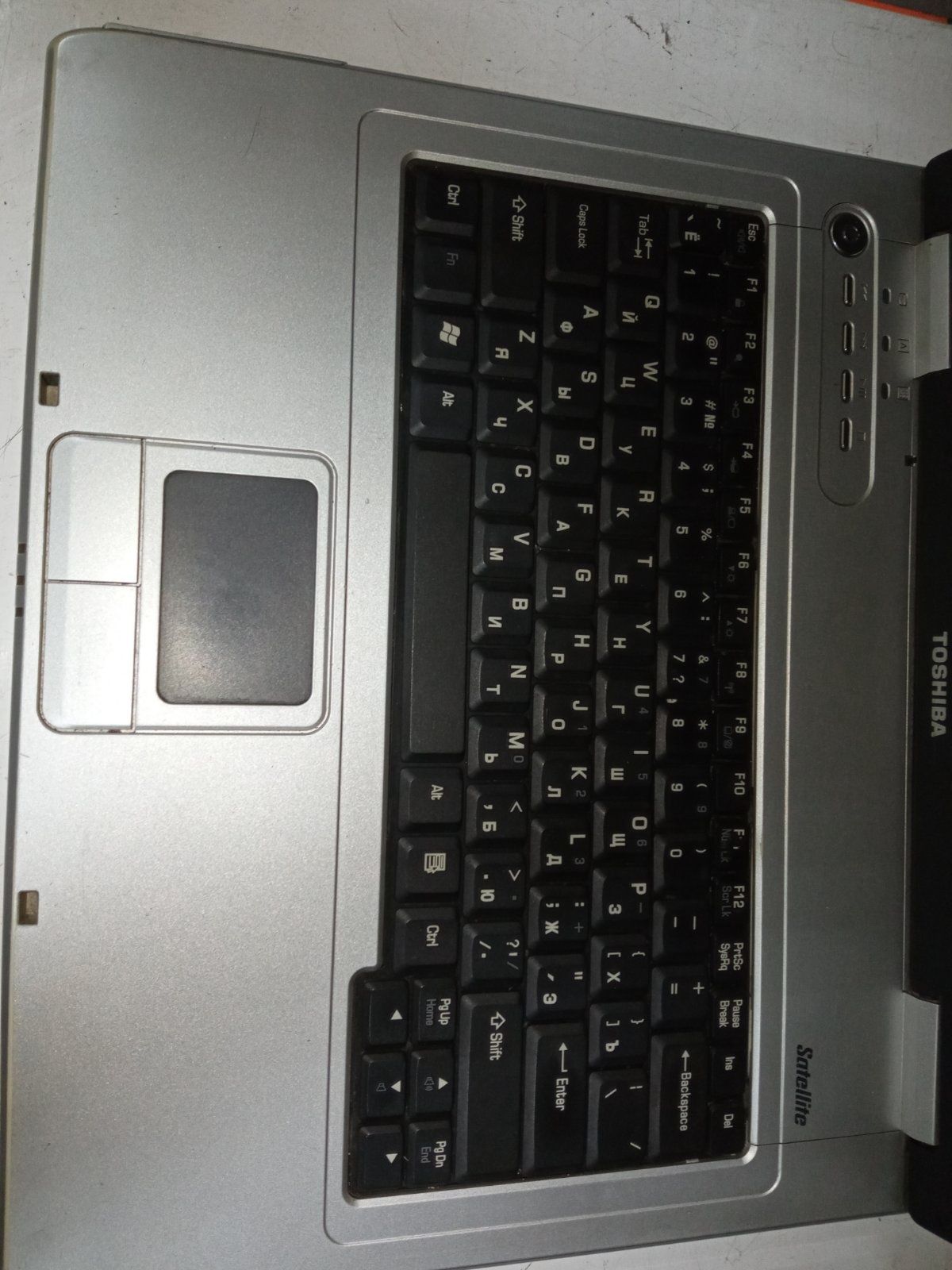 Ноутбук Toshiba satellite