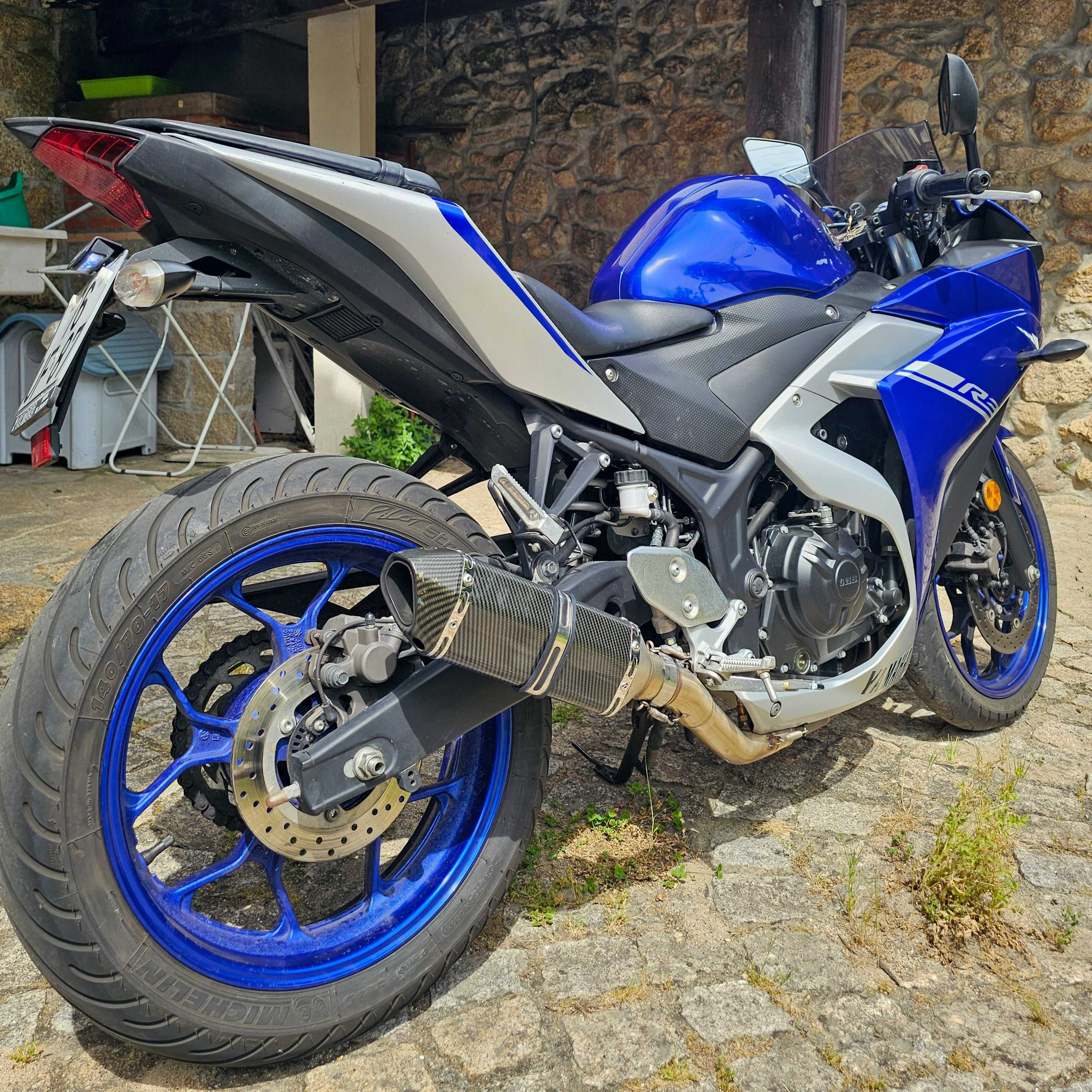 Yamaha YZF-R3 2018 –  Só 13.887 km | Extras Incluídos