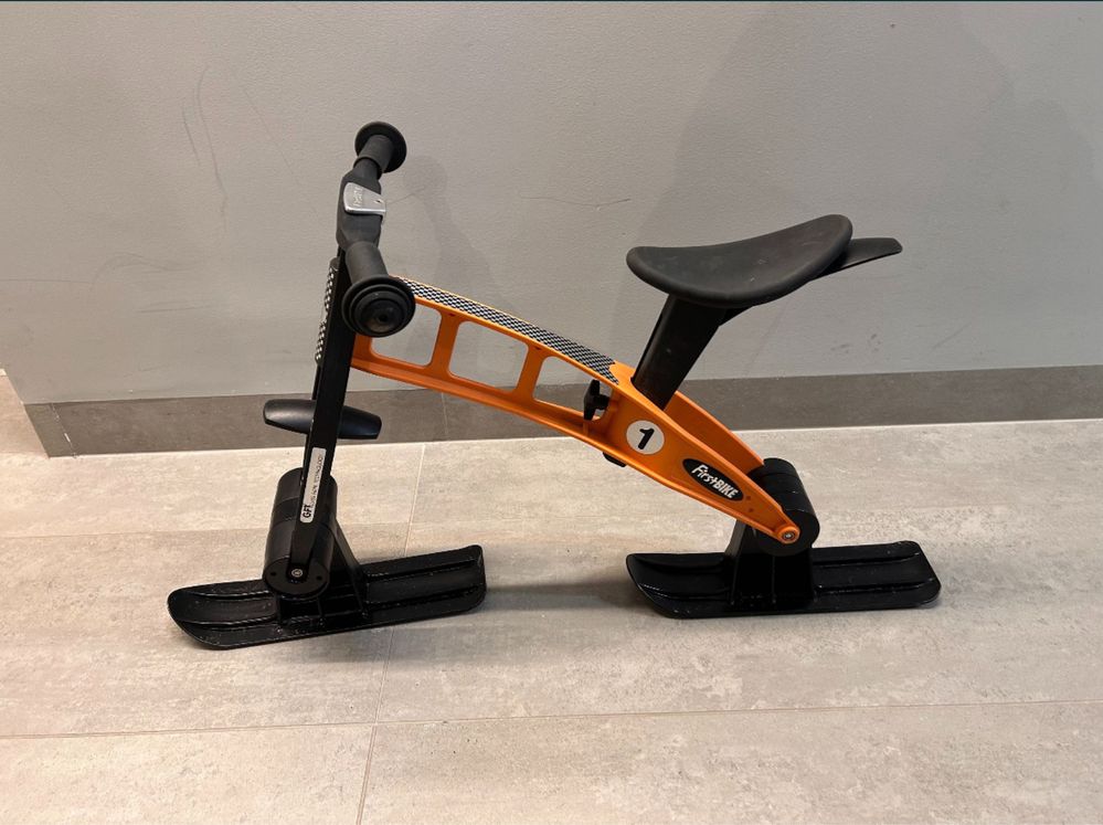 FirstBIKE FAT ORANGE + ski set