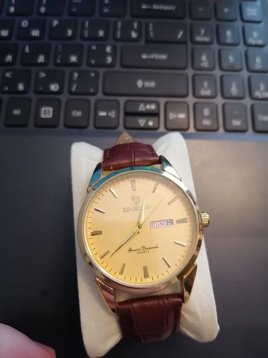 Продам часы наручные