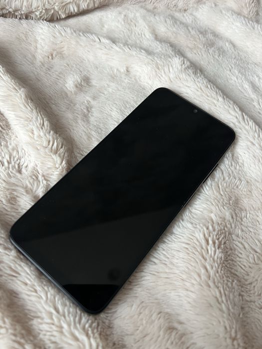 Samsung a05s на 128gb