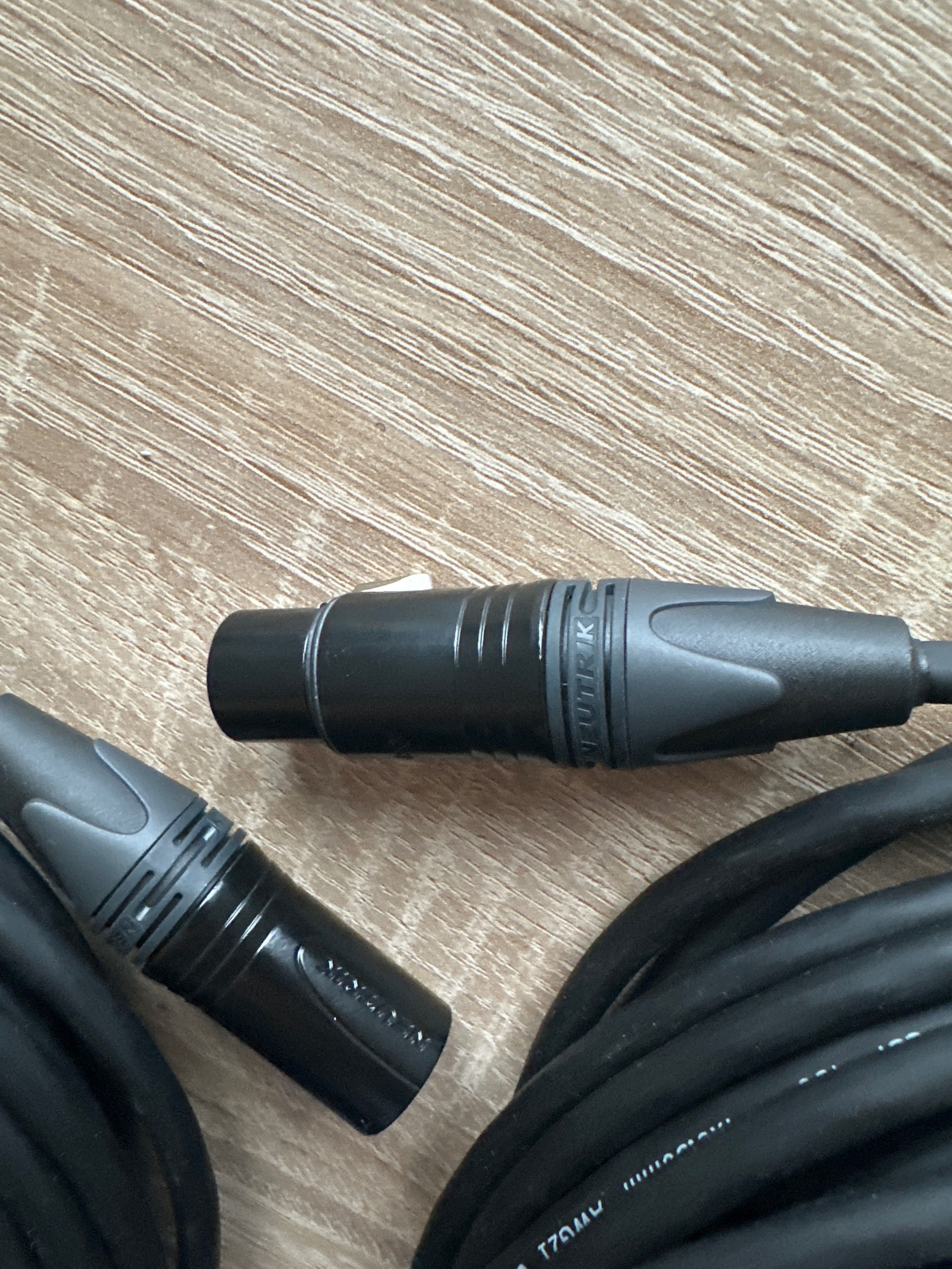 Kabel mikrofonowy Cordial Quad CSF 450 - 10metr Neutrik , sztuk 2