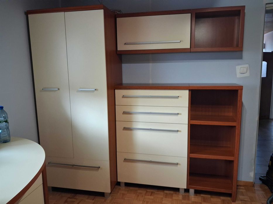 Sprzedam meble komplet