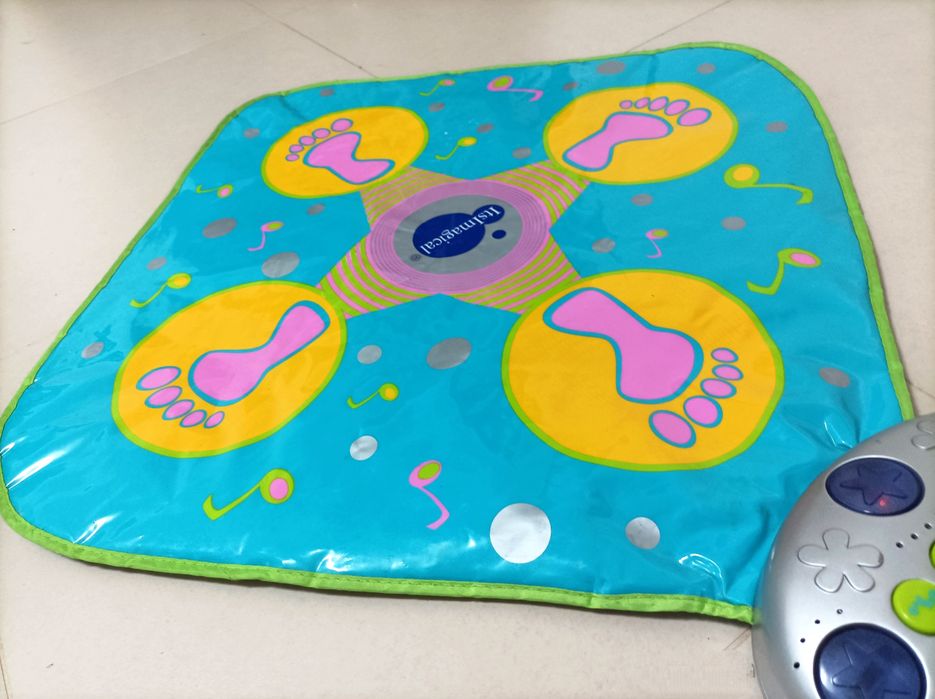 Tapete de Atividades Imaginarium - Pegadas Sonoras e Luminosas (Duplo)