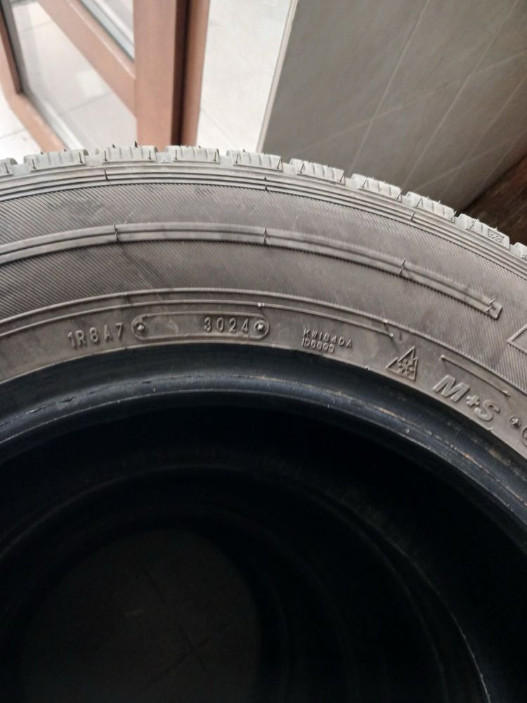 Колеса 236/65R16C Шини, Резина