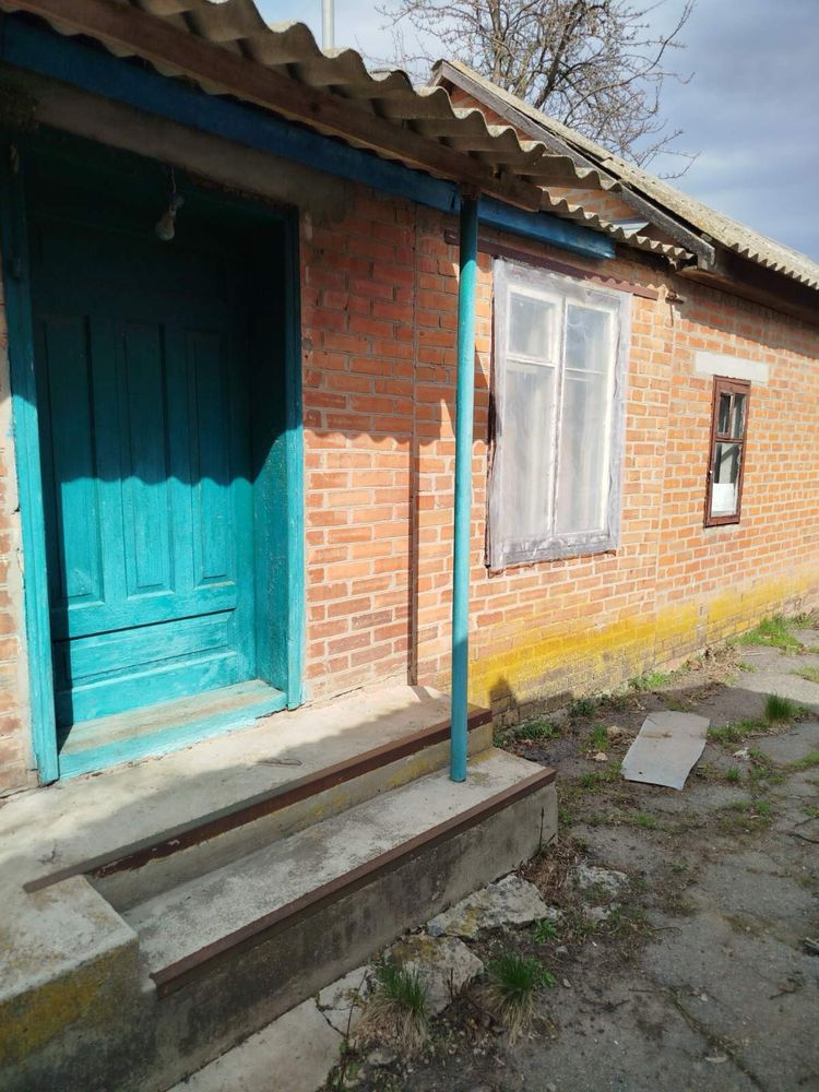 Продаж будинку з великой земельной ділянкою