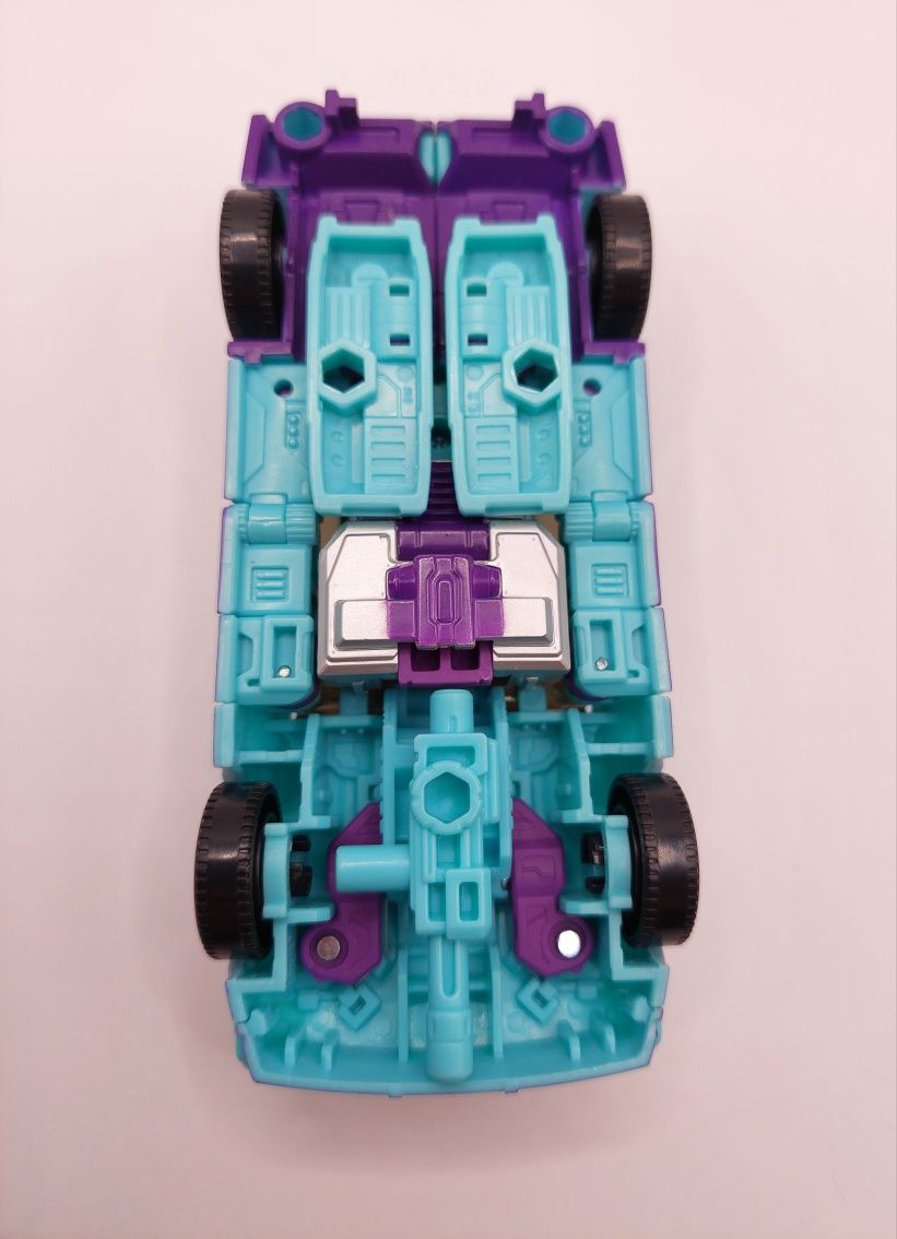 Transformers Legacy United Deluxe Class G2 Breakdown