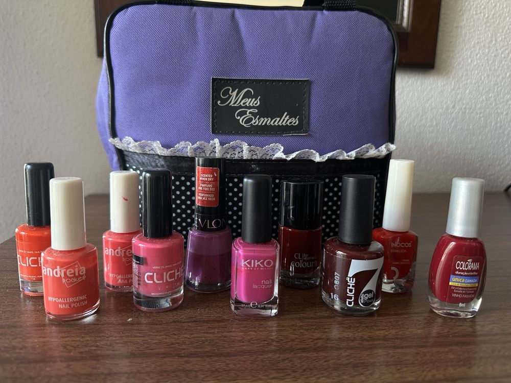 Kit esmaltes + necessaire