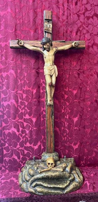 Crucifixo e Jesus Cristo em Madeira -  Século XIX