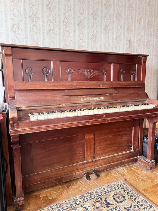 Старовинне піаніно Wolkenhauer