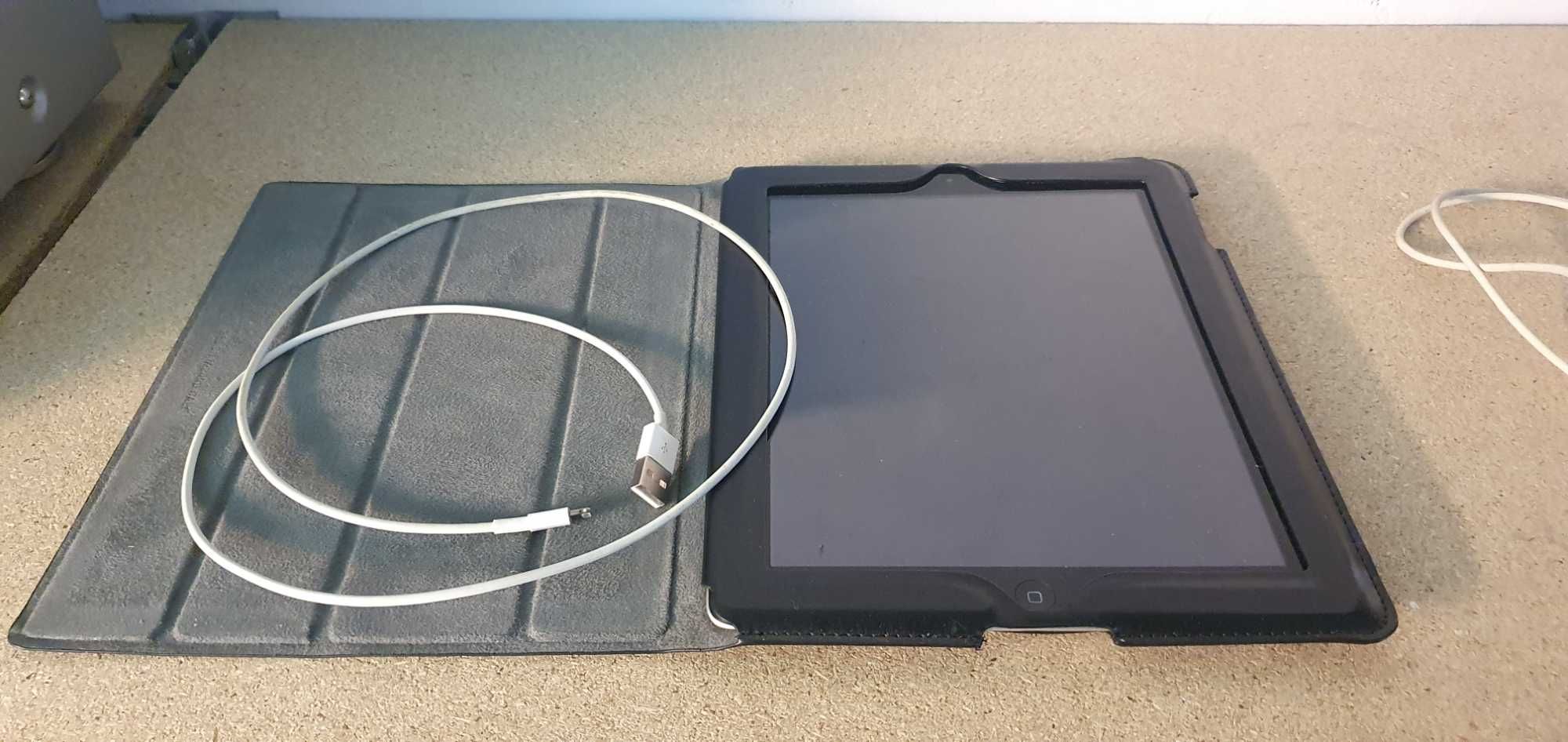 Tablety 3 sztuki  -Apple I-pad 4 MODEL A1458   Ipad3  Model A1416 64GB