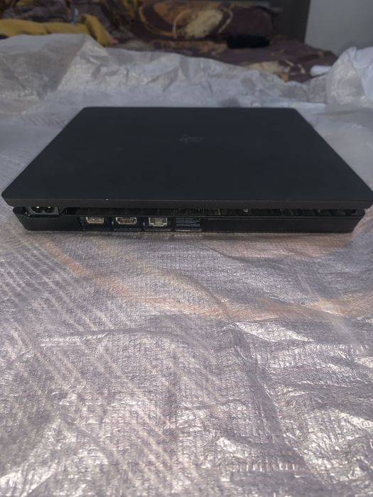 PlayStation 4 Slim - 1 TB | Excelente Estado