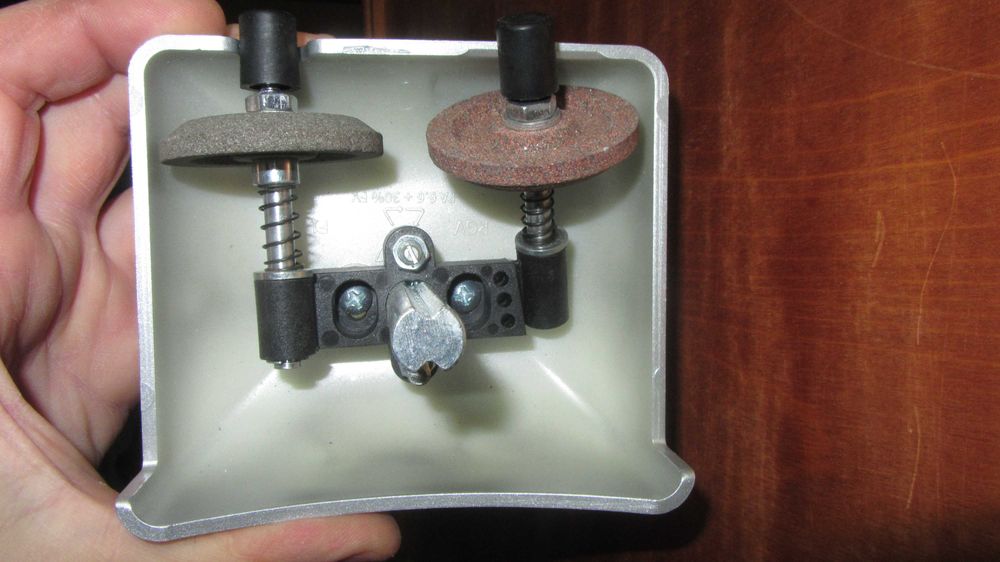 Комплект точилки для ломтерезки слайсер BECKERS 250