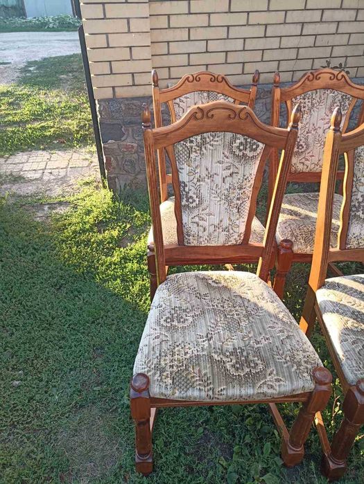 бароко 6 стільців  орех б\у