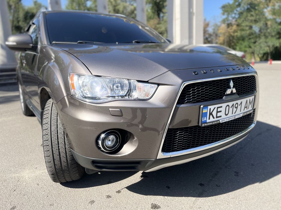Продам Mitsubishi Outlender Xl