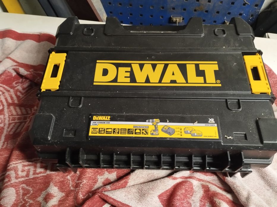 Walizka DeWalt wkrętarka