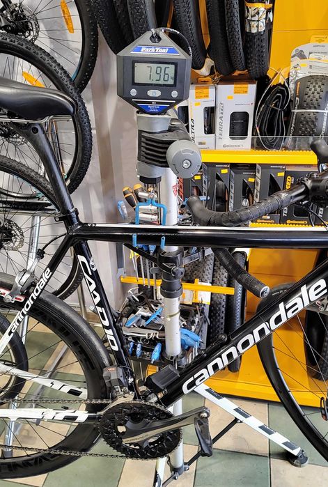Cannodale Caad10 L 56cm 7,5kg Ultegra Di2 DuraAce Pirelli AbsolutBlack