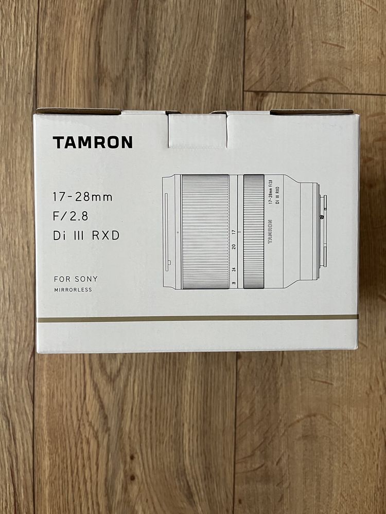 Ширококутний об'єктив Tamron AF 17-28mm f/2,8 Di III RXD