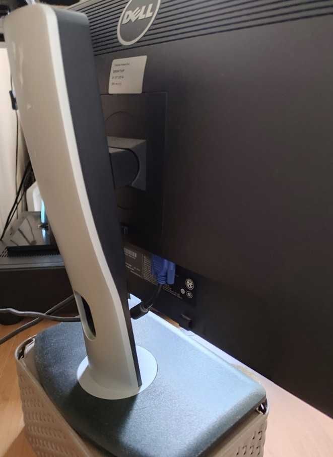 Monitor komputerowy Dell 22 cale