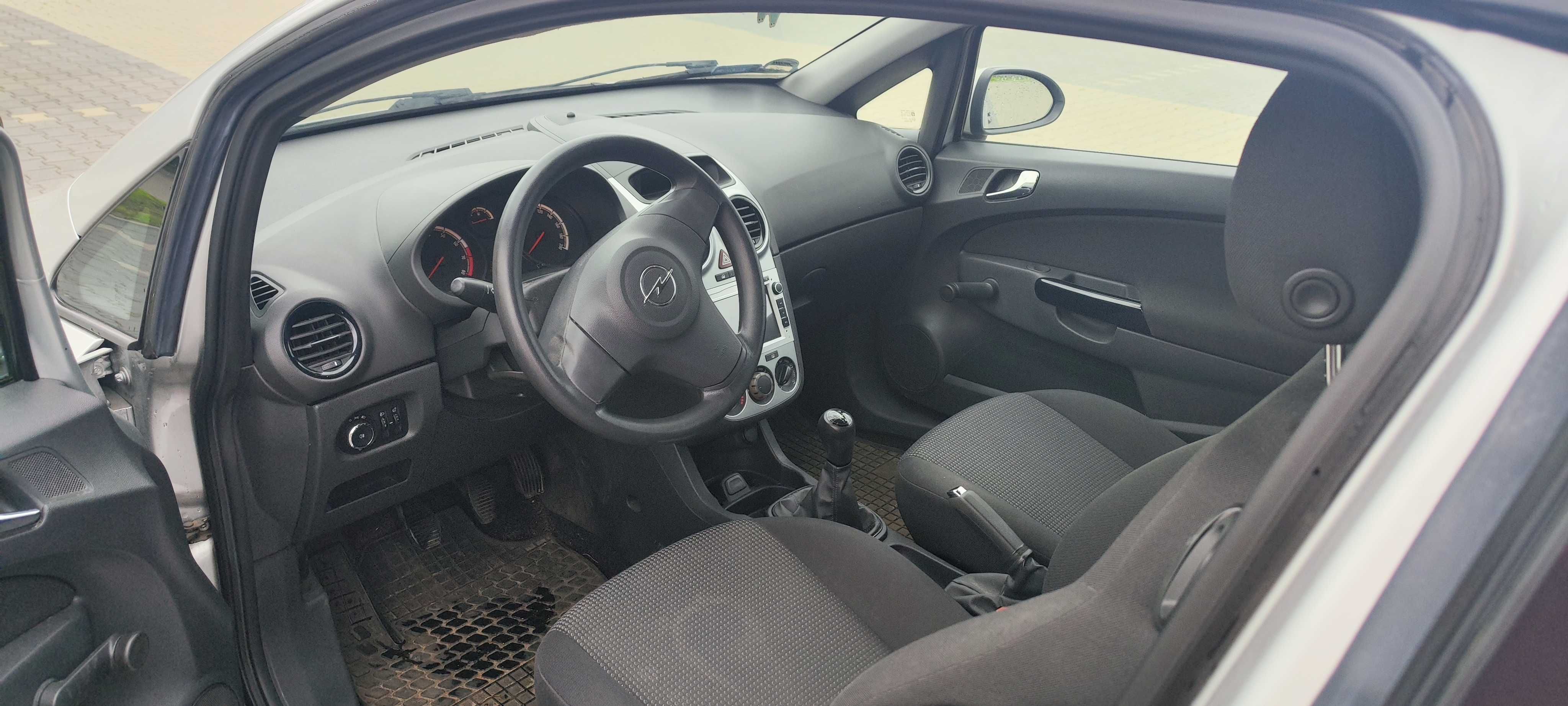 Opel Corsa D 1.2 Benzyna (2011)