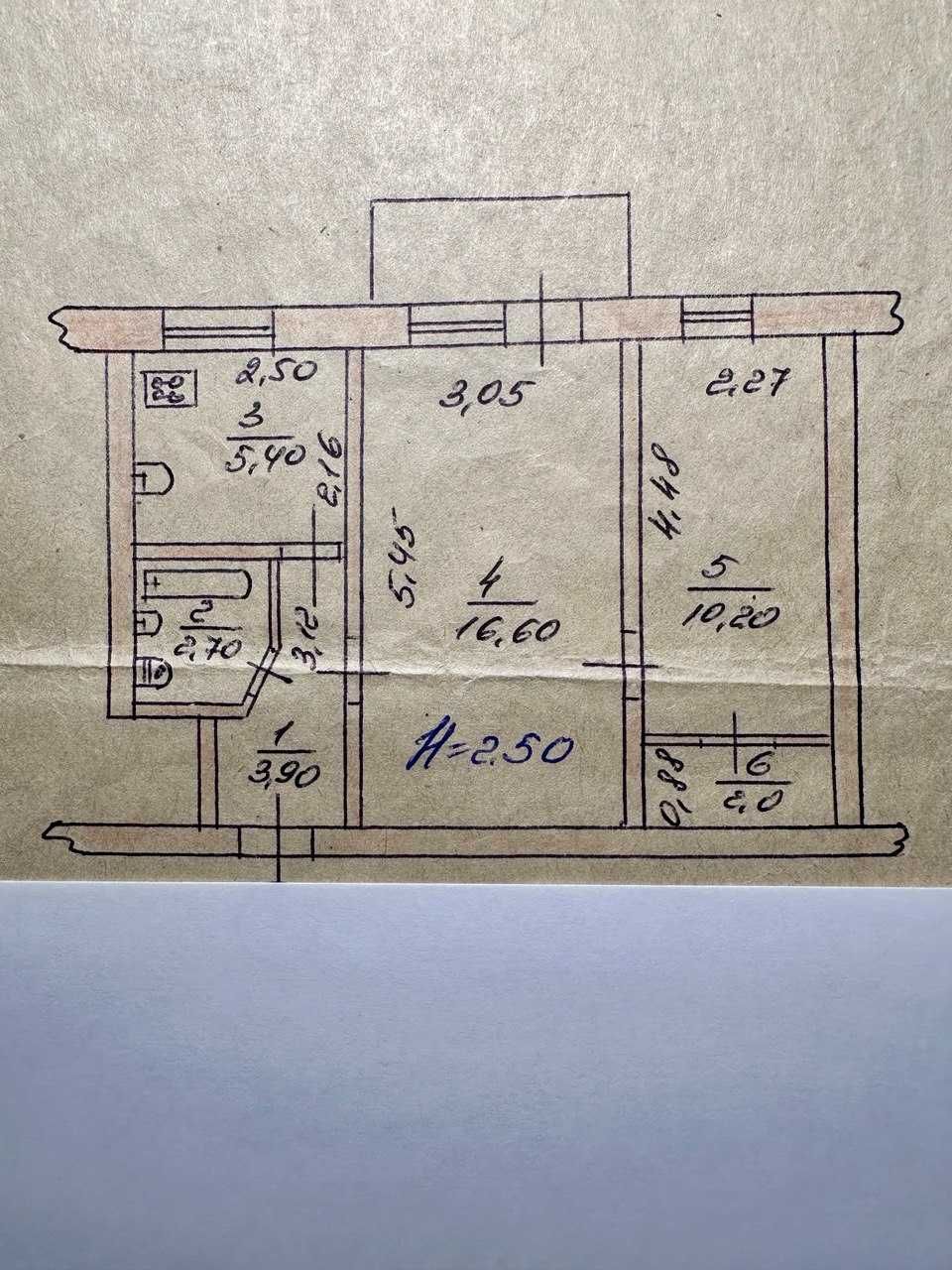 Продам  2-х кімн. квартиру центр р-н ЦУМа В.Стуса 51