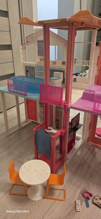 Domek dla Barbie model DLY32