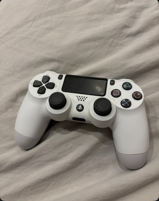 Pad dualshock4 biały