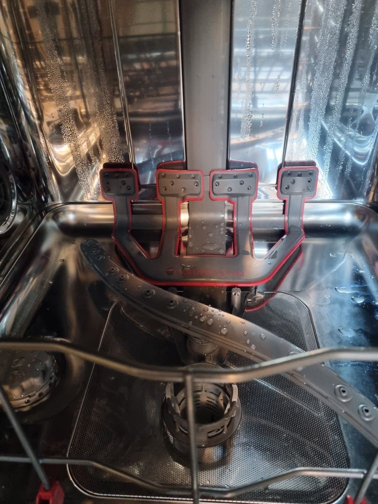 Zmywarka Whirlpool prawie nowa na gwarancji
