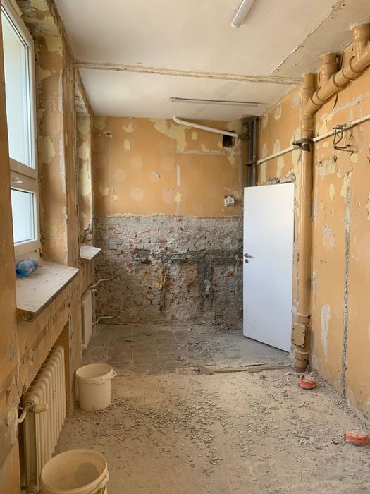 Wyburzenia, rozbiórki, skuwanie, demontaż.