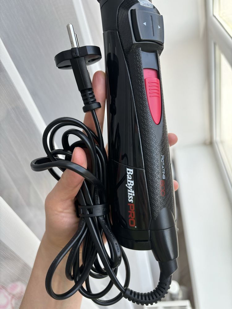 Фен-щітка babyliss pro rotating 800