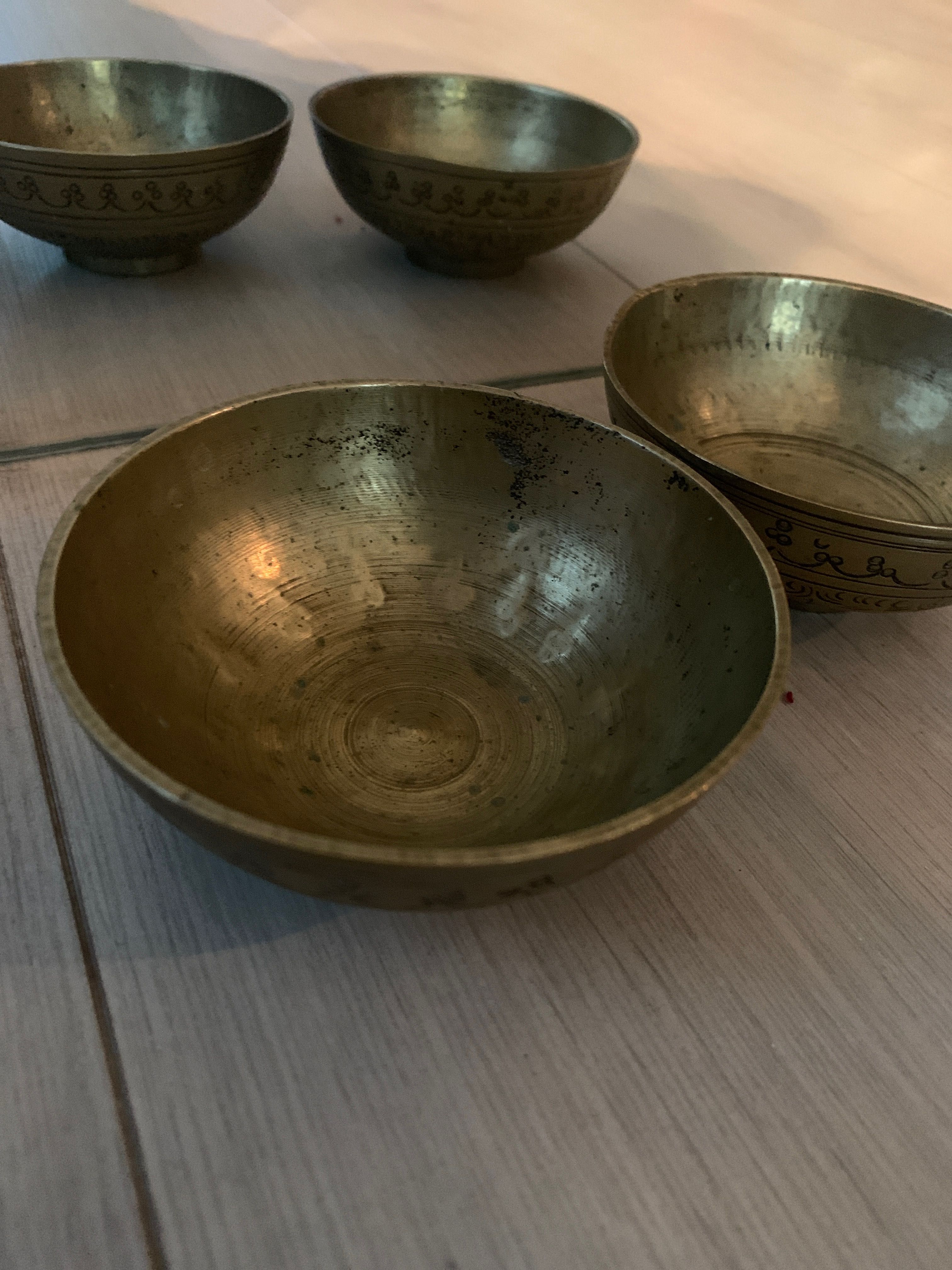 2 taças em bronze 10€