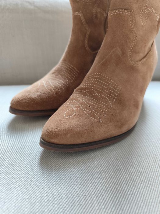 Welurowe kozaki typu kowbojki z haftem rozmiar 39 + GRATIS