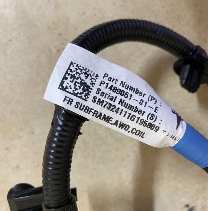 Tesla Model Y 3 електропроводка
