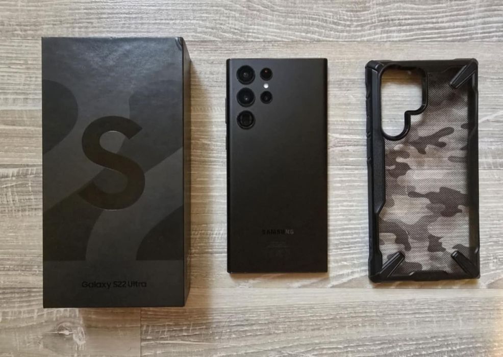 Samsung S22 Ultra 12/256GB + etui Ringke