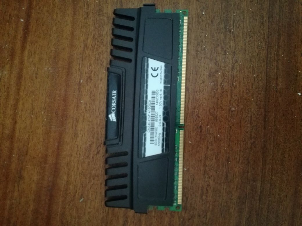 RAM Corsair Vengeance 4GB DDR3