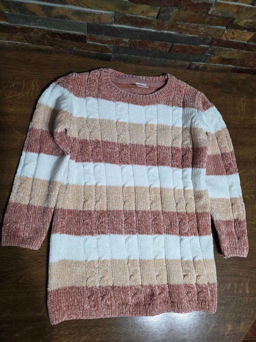 Sweter little kids 110 cm dziewczęcy.